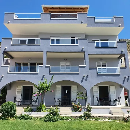 Arba Seaview Residences アパート