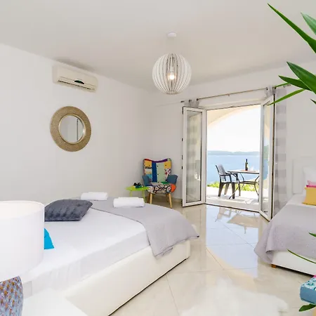 Arba Seaview Residences Apartman *