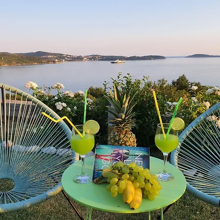 Arba Seaview Residences *