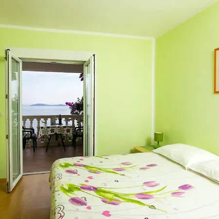 Arba Seaview Residences Apartamento