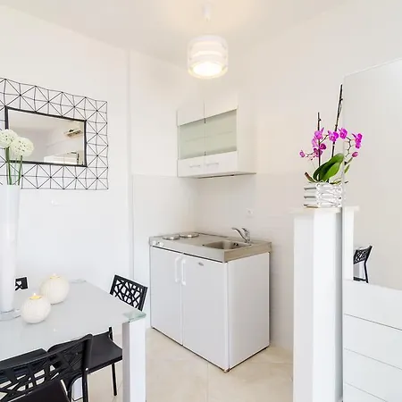 Arba Seaview Residences Apartamento Mlini