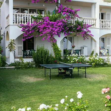 Arba Seaview Residences Apartmán *